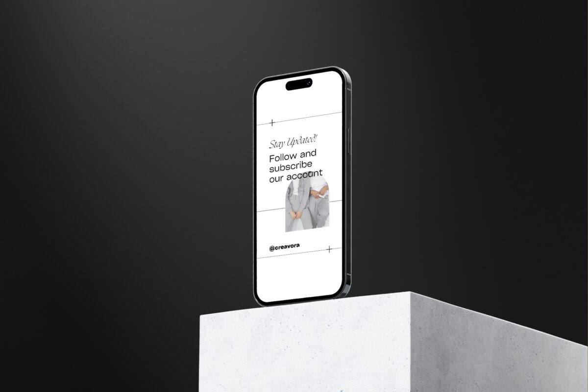 Squera Iphone Mockup 4 Squera - Industrial Mockup Bundle